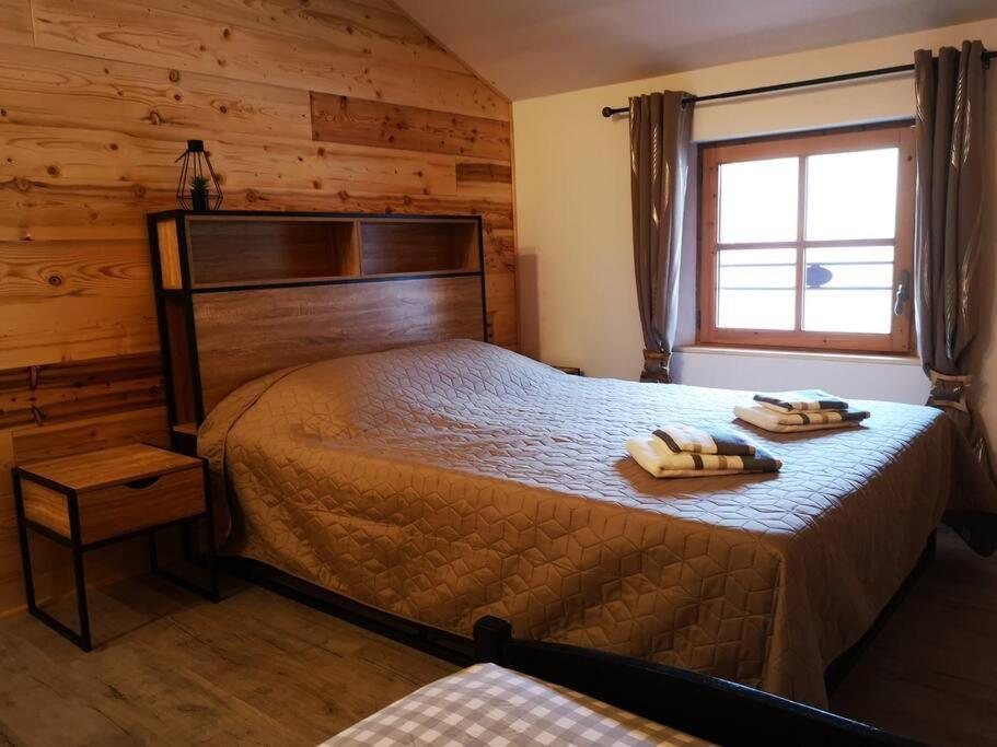 Agreable Maison De Village. Castellane Bagian luar foto