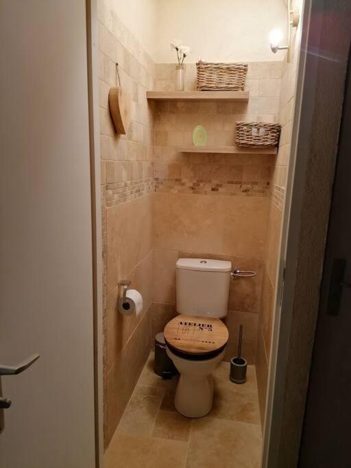 Agreable Maison De Village. Castellane Bagian luar foto